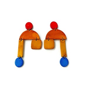 Extra grote statement oorbellen rood, oranje, geel en blauw. Geometrische sieraden met kleurblokken, asymmetrische oorbellen handgemaakt, uniek cadeau vrouwen