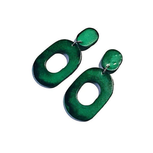 Boucles d'oreilles vert émeraude, boucles d'oreilles ovales ouvertes avec poteau ou clip, bijoux faits à la main modernes, cadeau du 40e anniversaire Canada