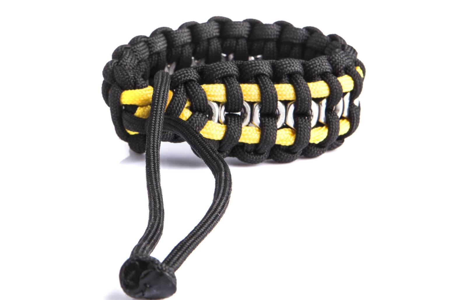 The Friendly Swede Paracord Bracelet with Stainless Steel D Shackle,  Survival Bracelet, Paracord Bracelets For Men, Survival Bracelets For Men 