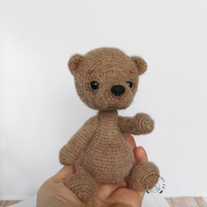 Ours en peluche en laine fait main au crochet image 4