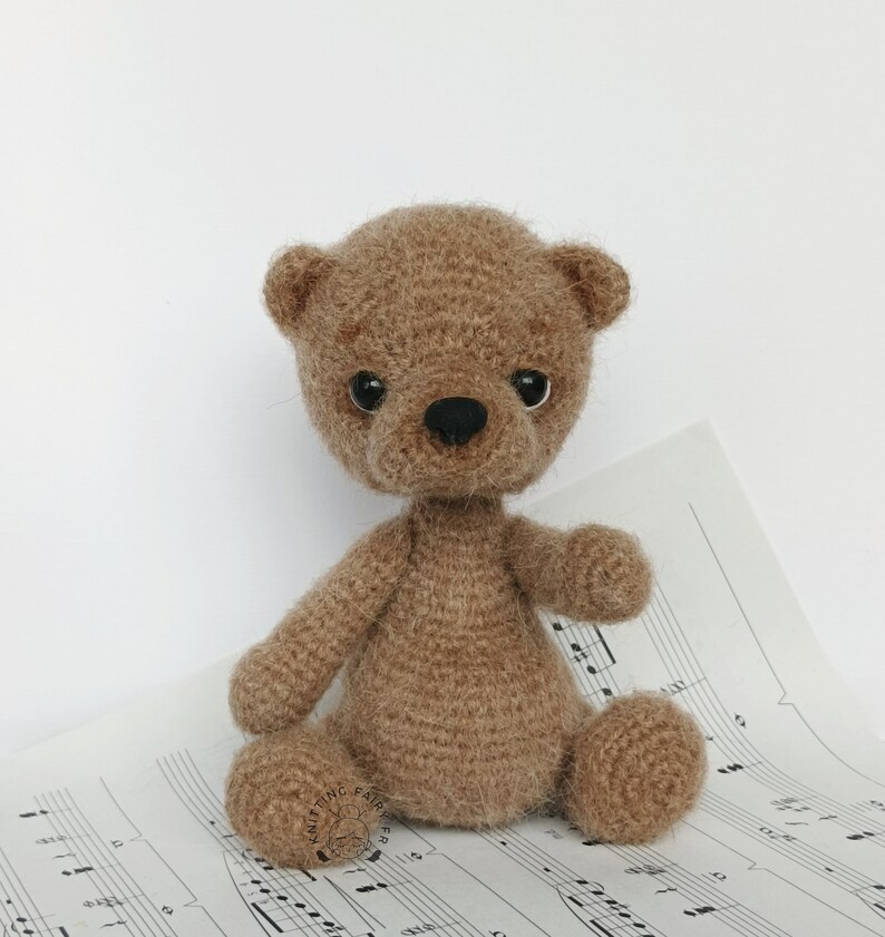 Ours en peluche en laine fait main au crochet image 5