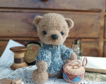 Ours en peluche en laine fait main au crochet