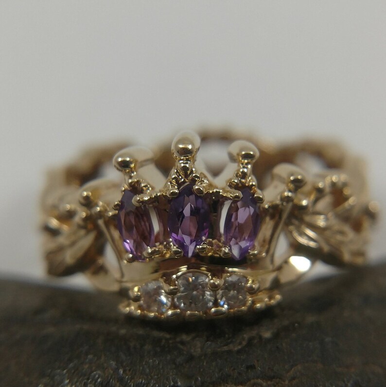 14k Crown Ring With Amethyst /& Diamonds