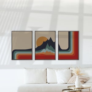 Impressions d'art murales Vista de la chaîne de montagnes à rayures rétro | Géométriques Sun des années 70 | Ensemble d'affiches triptyque 3 pièces | Décoration de chambre élégante et décontractée
