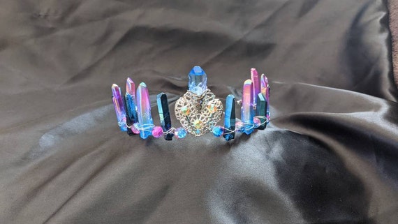 Aura Quartz Crystal Crown: Silver Filigree Purple Blue Tiara  display picture 3