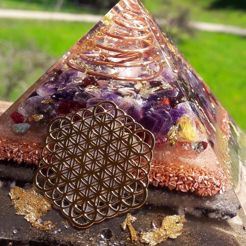 Shops Orgonite Pyramid 