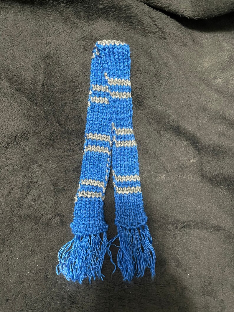 Scarf for 18 inch dolls, Harry Potter inspired house colors, year 3-4 Ravenclaw