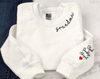 Embroidered Grandma sweatshirt with grandkids names, Personalized Mothers day gift Custom Nana Mimi Gigi Oma Grammy Mama Mommom Grandma gift