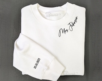 Custom embroidered Mrs sweatshirt name on neck date on sleeve, Mr Mrs Anniversary Gift for Her, wedding gift for bride, Bridal Shower Gift