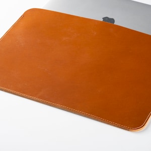 Handmade Leather MacBook Sleeve: Slim Cowhide Laptop Bag