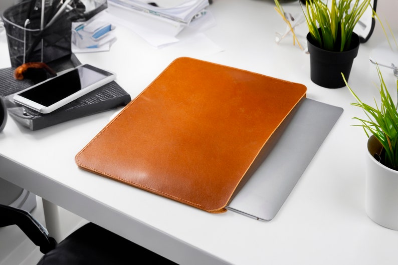 Slim Leather Sleeve Bag for Samsung Galaxy Book3, Galaxy Book3 pro, Galaxy Book3 Pro 360, Galaxy Book3 360, Personalized Laptop Sleeve image 1