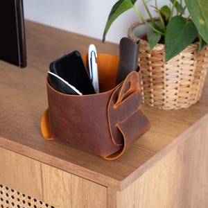 Distressed Leather Storage Basket, Handmade Storage Bin, Home Decor, Catch All Basket, Leather Organizer, Leather Bin, All sizes, Set of 3