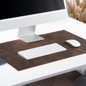 Distressed Leder Schreibtischmatte, handgemachte Schreibtischunterlage, personalisiertes Bürozubehör, Leder Schreibunterlage, Wohnkultur, Büromatte, Tabak