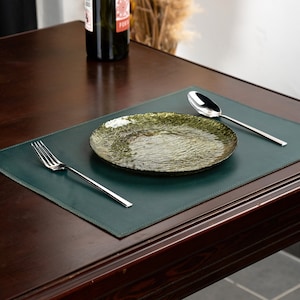 Premium Leather Placemat, 2.6 mm Vegetable Tanned Leather Placemats for Dining Table, Cafe & Restaurant Table-mats, Personalized Placemat