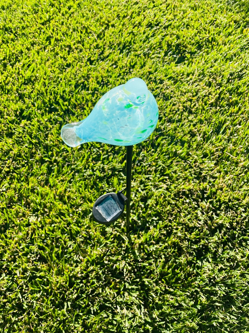 Set of 2 Handmade Art Glass LED Solar path garden lights Bird Sun Catcher Garden Stake Statue Figurine BlueWhite image 6