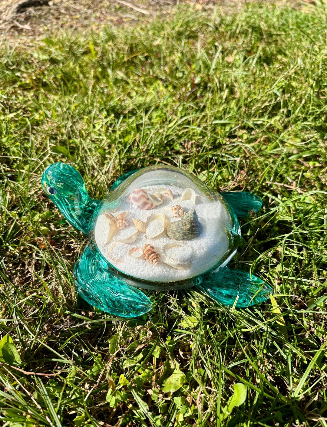 Uovo Con Guscio Rotto E Vibrante Luce Dorata, Uovo Rotto, Bagliore Dorato,  Luce Radiosa Immagine PNG e clipart per il download gratuito, image size:1080x1411