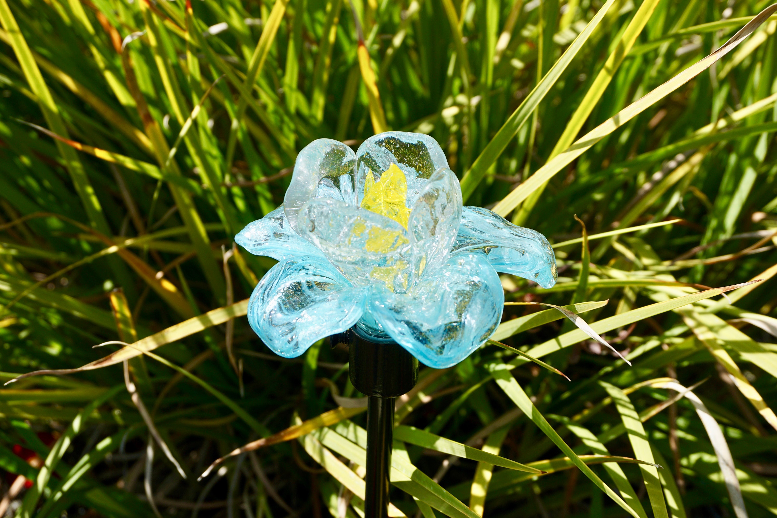 Free US Shipping~Set of 3 Art Glass Garden Solar LED Lights/Pathway