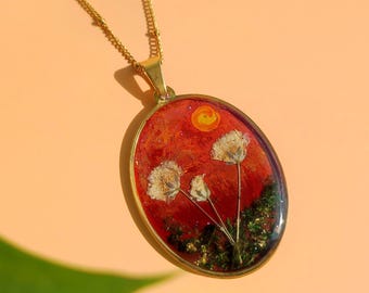 Forest Necklace, Baby's Breath Flower, Pressed Gypsophila in Resin, Botanical Jewellery, Plant Lady Gift