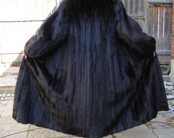 Mink Fur Coat Natural Black M-L Female Skins Long STUNNING ON.