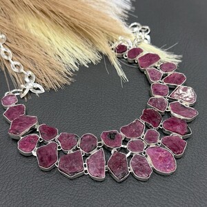 Afrikanische Rubin-Halskette, Natürlicher Rubin-Anhänger, Handgemachte Edelstein-Halskette, 925 Sterling Silber vergoldet