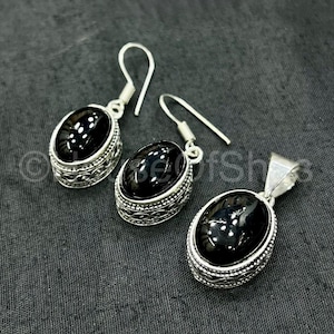 Sieradenset van zwarte onyx, 925 sterlingzilver, onyx-oorstekers, onyx-hangerketting