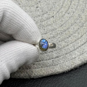 Labradorite Gemstone Ring, 925 Sterling Silver Plated, Handmade Boho Statement Ring, Blue Flash Stone Ring, Blue Labradorite Ring