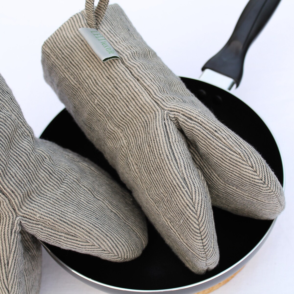 Oven Mitts, Linen Oven Mitts Set, Kitchen Decor, Pot Holders, Set of 2 Kitchen Mittens, - Etsy