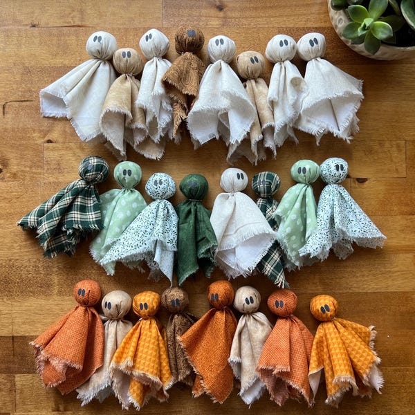 Handmade Ghost Garland, Halloween Mantle Decor, Fall / Halloween Decoration, Halloween Ghosts, Farmhouse Country Cottage Fabric Ghosts