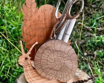Snail Pencil & Cellphone Holder: Whimsical Mushroom Decor