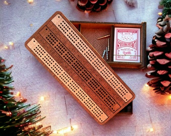 Tablero de cribbage de madera personalizado: juego de viaje con almacenamiento de cartas