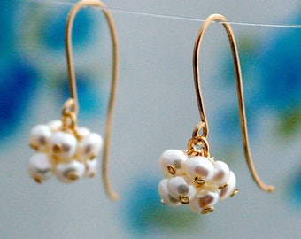 Pearl earrings, 14k gold filled, gold earrings, modern earrings, weddings, bridal earrings, bridesmaid gift, dangle earrings, tiny pearl
