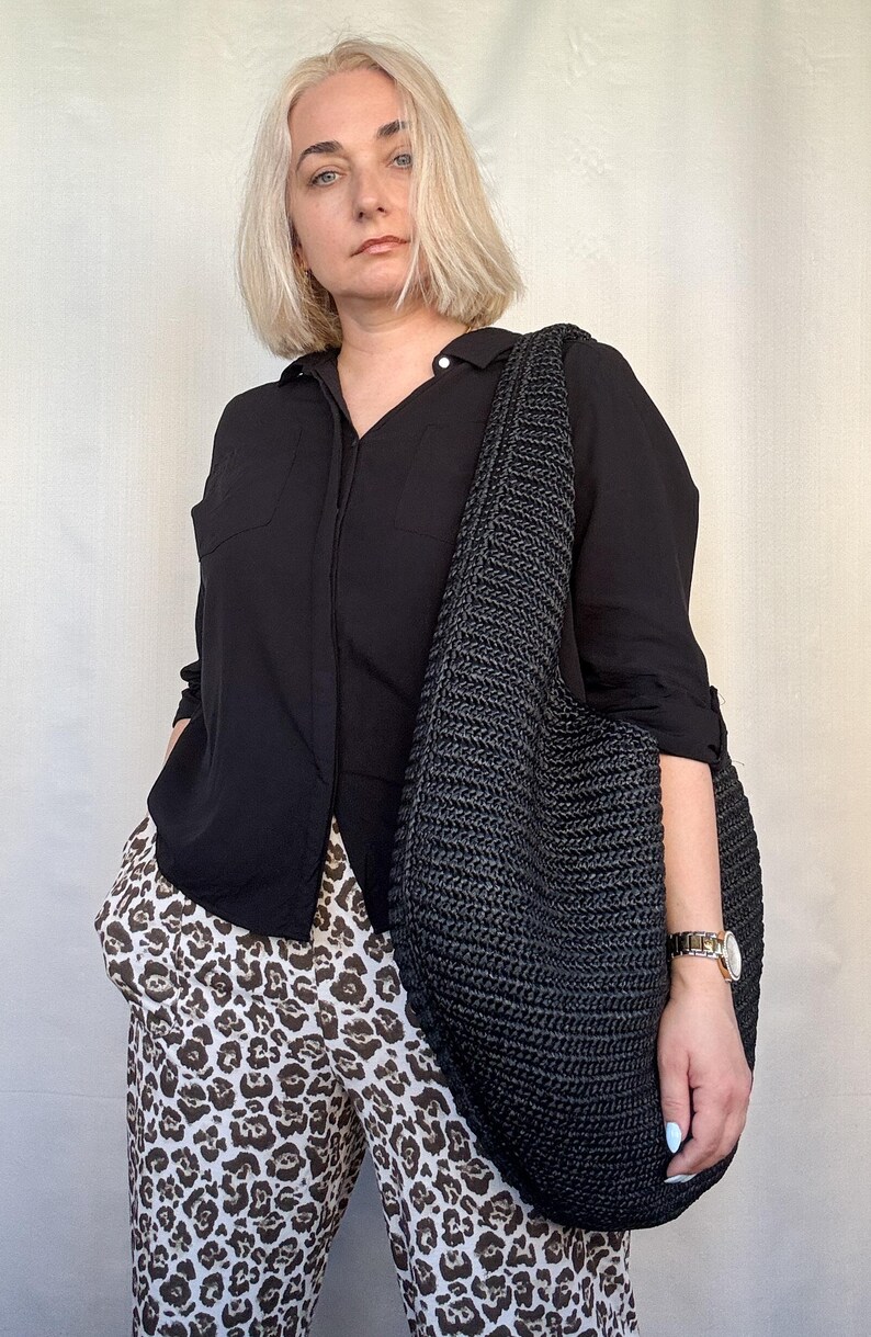 Large Hobo Bag of Natural Raffia, Straw Shoulder Bag, Crescent Shape bag, slouchy form image 9