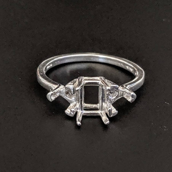 Sterling Silver or 14kt Gold 7x5 Emerald Cut Side with Trillion Accents Pre-Notched Blank Ring Size 7 setting 163-460/143-460