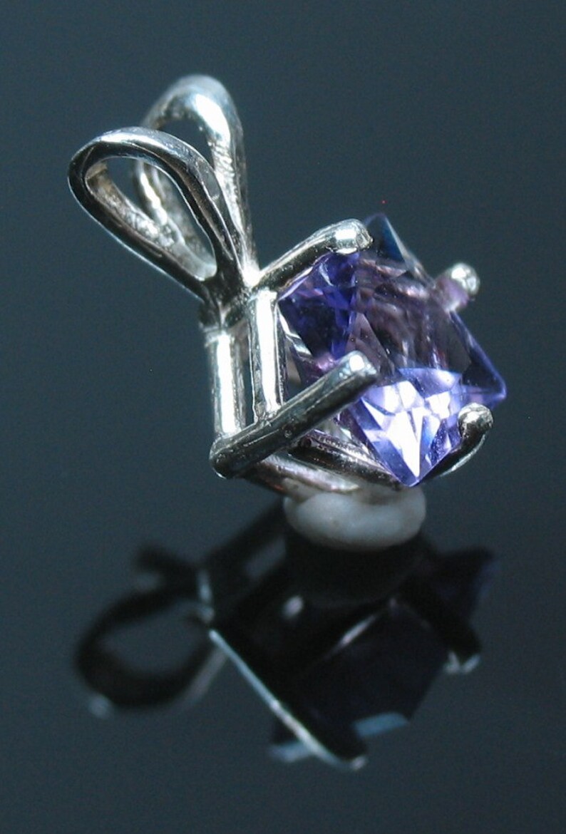 Solid Sterling Silver or Solid 14kt White or Yellow Gold 1.5ct Natural Amethyst 7mm Princess Cut Dangle Pendant Solitare VVS Eye Clean