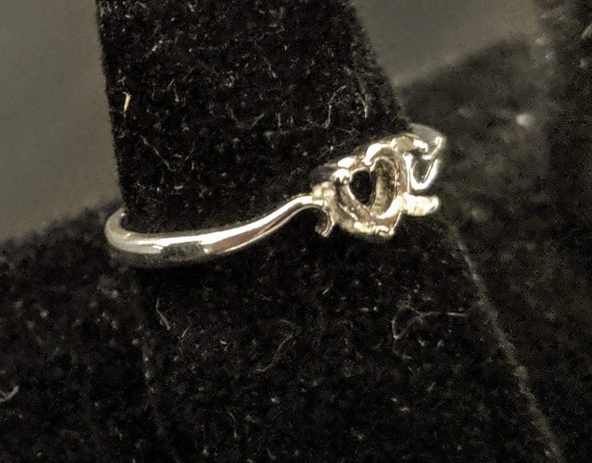 Solid Sterling Silver or 14kt Gold 5mm Heart Cab (cabochon Solid Sterling Silver or 14kt Gold 5mm Heart Cab (cabochon