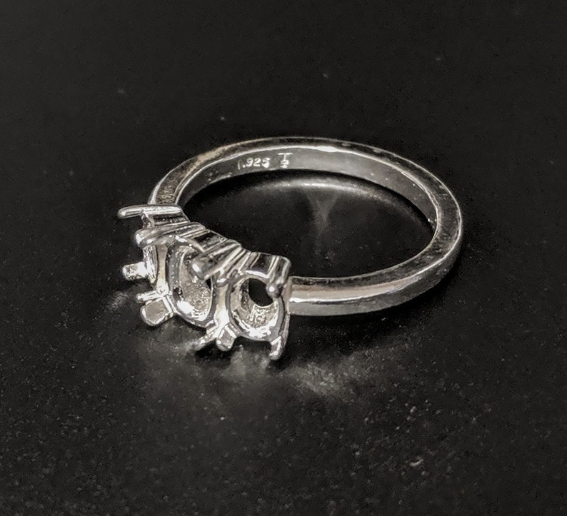 Solid Sterling Silver or 14kt White or Yellow Gold 6x4-10x8 Oval w Oval Accents blank Pre-Notched Ring setting Size 8 163-551143-551