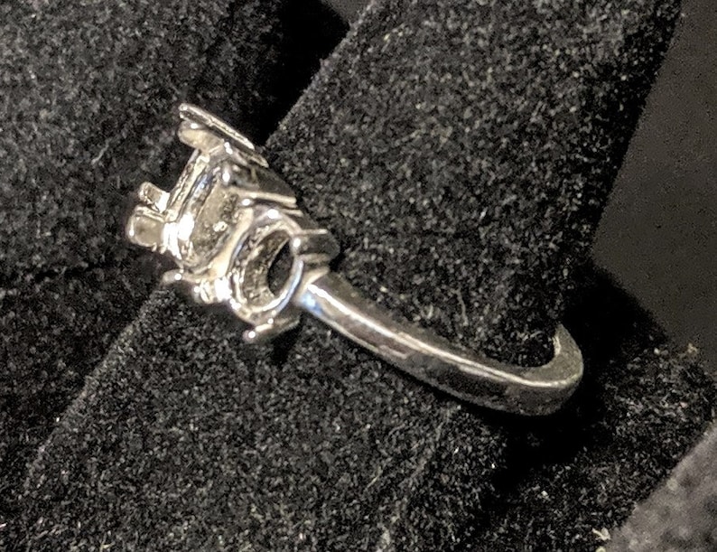 Solid Sterling Silver or 14kt White or Yellow Gold 6x4-10x8 Oval w Oval Accents blank Pre-Notched Ring setting Size 8 163-551143-551