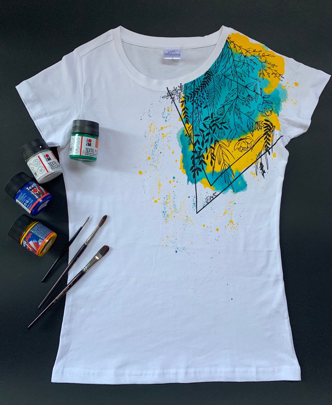Floral Motifs Tshirt, Handpainted Flowers, Colorful Clothing Floral Motifs Tshirt, Handpainted Flowers, Colorful Clothing