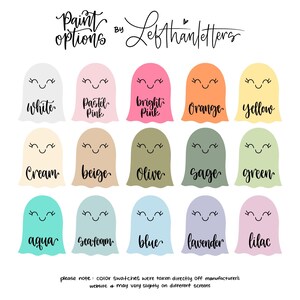 Pu&ograve; includere: Una cartella di 15 colori di vernice diversi, ognuno rappresentato da un campione a forma di fantasma. I colori sono bianco, rosa pastello, rosa acceso, arancione, giallo, crema, beige, oliva, salvia, verde, acqua, schiuma di mare, blu, lavanda e lilla.
