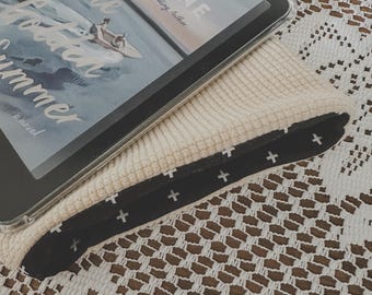Organic Beige Cross Fabric Kindle Sleeve | Pouch | Padded E-Reader Cover| Kindle Paperwhite & Colorsoft Sleeve|Book Lover Gift| Bookish Gift
