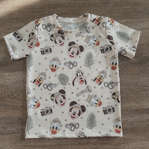 Camiseta unisex de Mickey y sus amigos estilo safari / Camisetas Disney / Conjunto de Animal Kingdom / Disney para niños / Camiseta del parque Disney Animal Kingdom