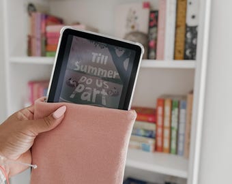 Rose Pink Organic and Bees Fabric Kindle Sleeve | Kindle Pouch | Padded E-Reader Cover| Kindle Paperwhite & Colorsoft Sleeve|Book Lover Gift