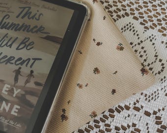 Tiny Floral Organic Fabric Kindle Sleeve | Kindle Pouch | Padded E-Reader Cover| Kindle Paperwhite & Colorsoft Sleeve|Book Lover Gift