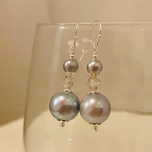 Silver gray pearl & crystal round bead jewelry statement dangle drop earrings