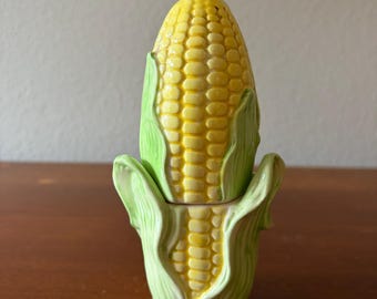 Vintage Corn Cob Salt & Pepper Shakers