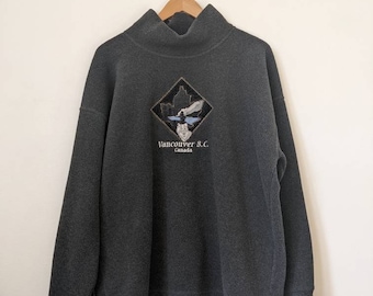 Vintage Embroidered Mock Neck Vancouver BC Wolf Wildlife Fleece Sweater M