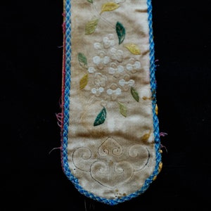 Chinese Silk Embroidered Fan Case