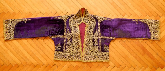Ottoman Metallic Embroiderd Vest