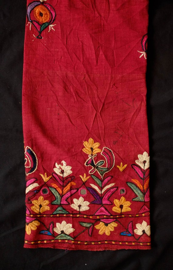 Sindh Jacket with Silk Embroidery Gem