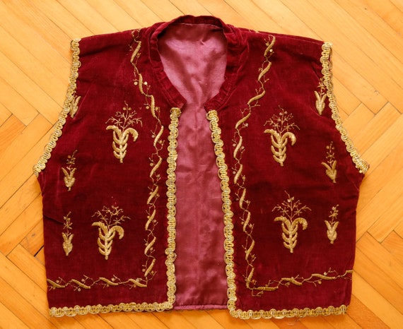Ottoman Metallic Embroiderd Vest